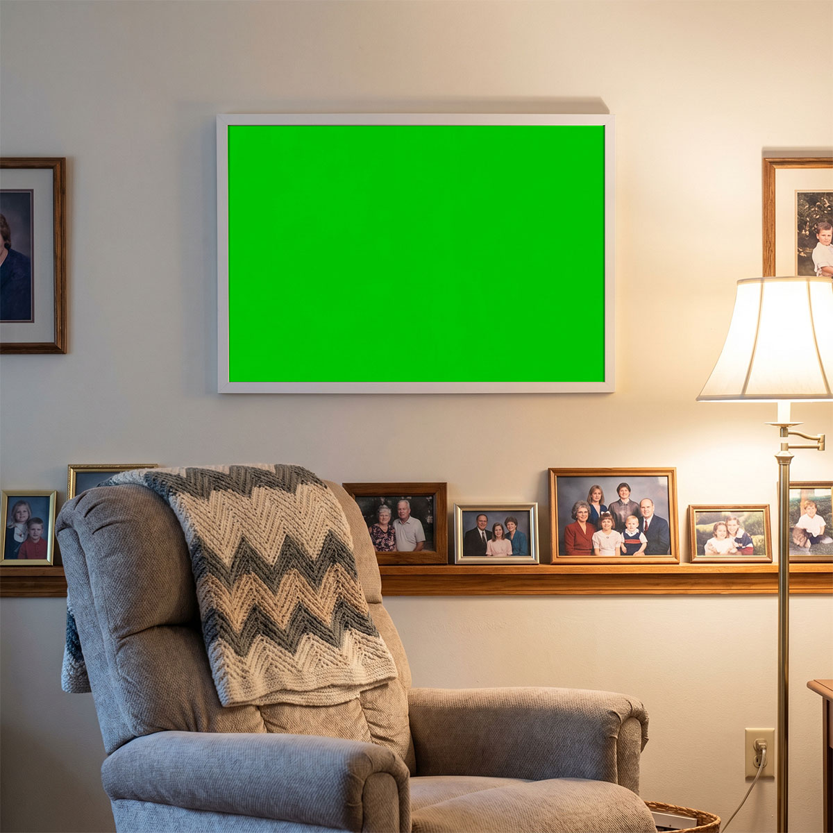 Main mockup image
