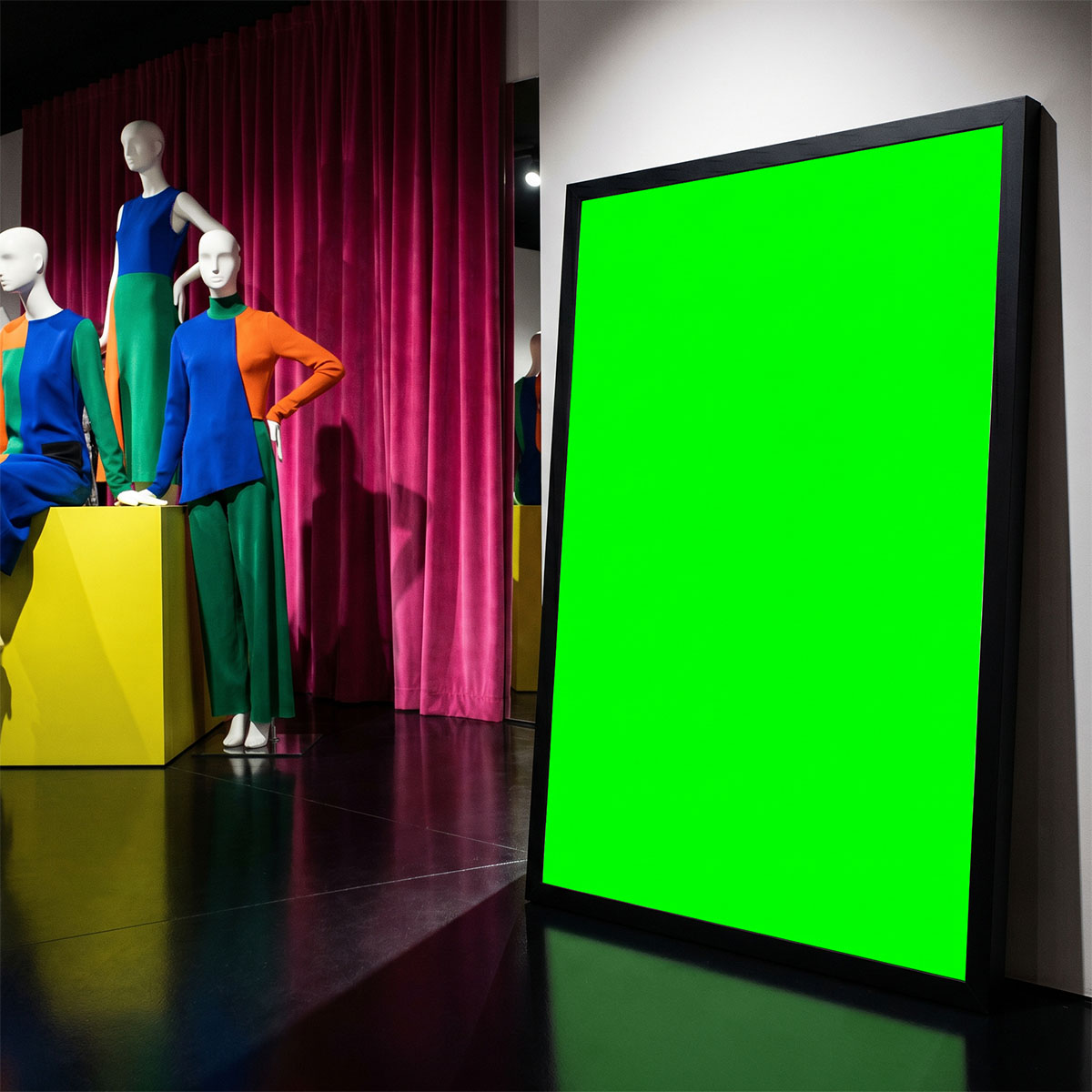 Main mockup image