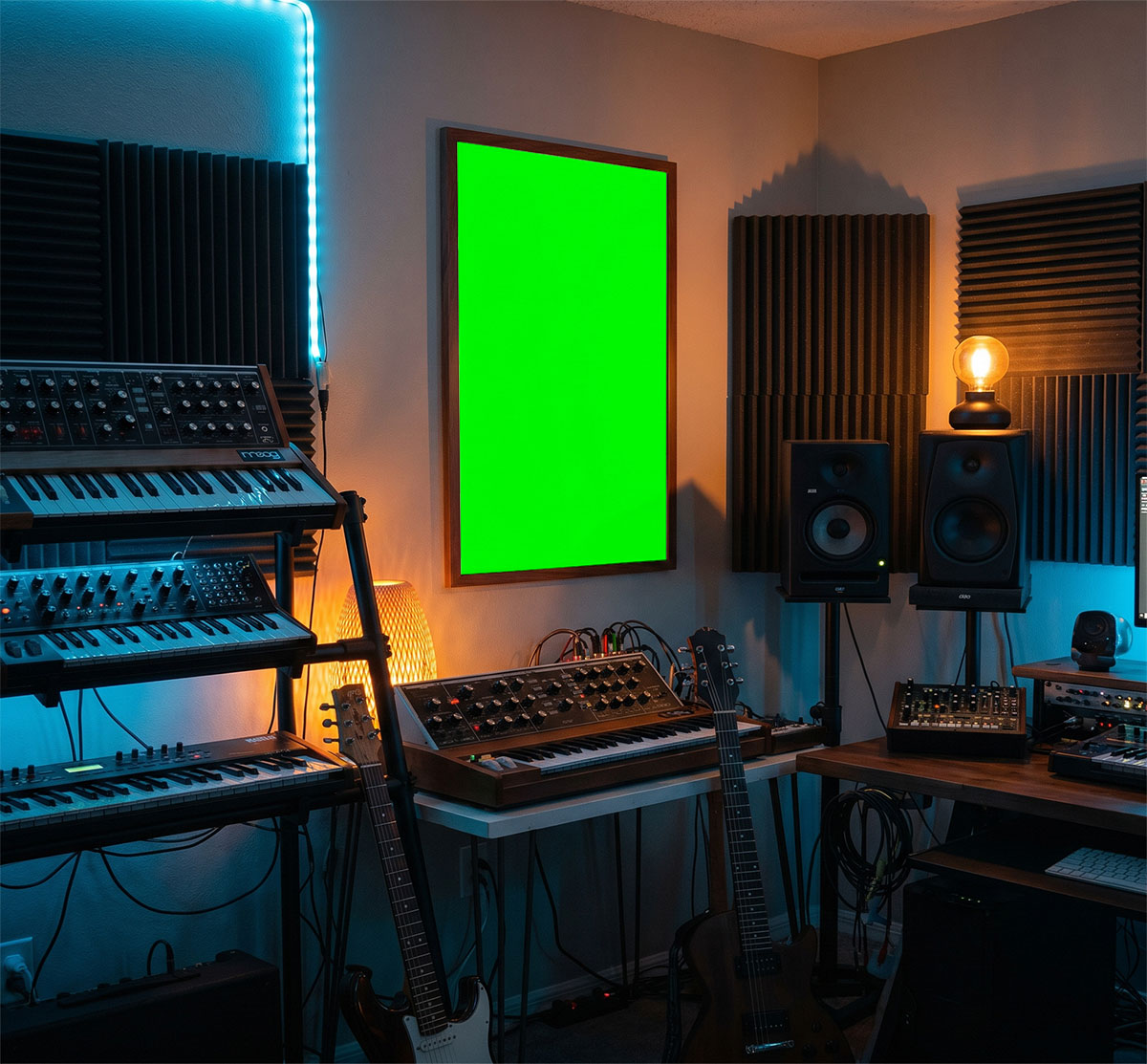 Main mockup image